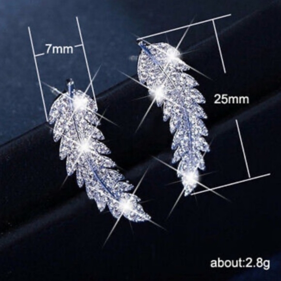 NEW Sterling silver Feather Stud Earrings - Picture 3 of 3